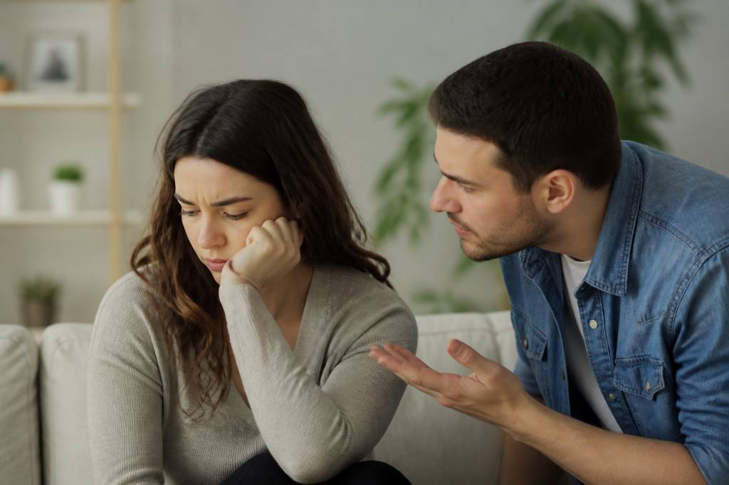 Amour manipulateur : reconnaître les signes et se protéger durablement